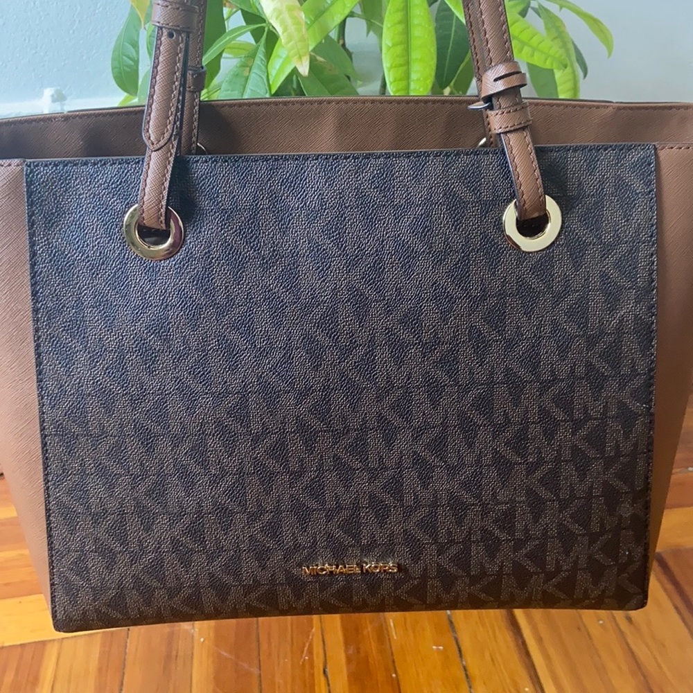 Michael Kors shoulder bag
